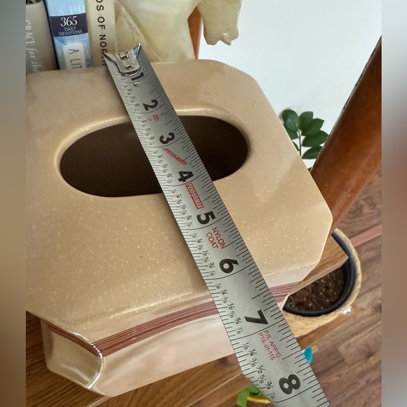 KOHL'S MIRABEL RED BATH ACCESSORY TISSUE CUBE COVER BEIGE VINTAGE - Picture 7 of 7